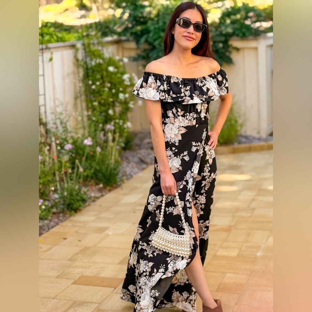 🎉HP🎉 Off The Shoulder Slit Floral Maxi Dress - Picture 15 of 16